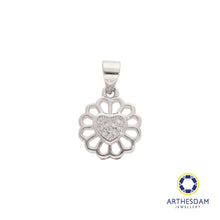 Load image into Gallery viewer, Arthesdam Jewellery 925 Silver Daisy Flower Heart Pendant
