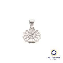 Load image into Gallery viewer, Arthesdam Jewellery 925 Silver Daisy Flower Heart Pendant
